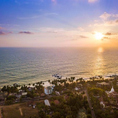 Hotel J Ambalangoda Bagian luar foto