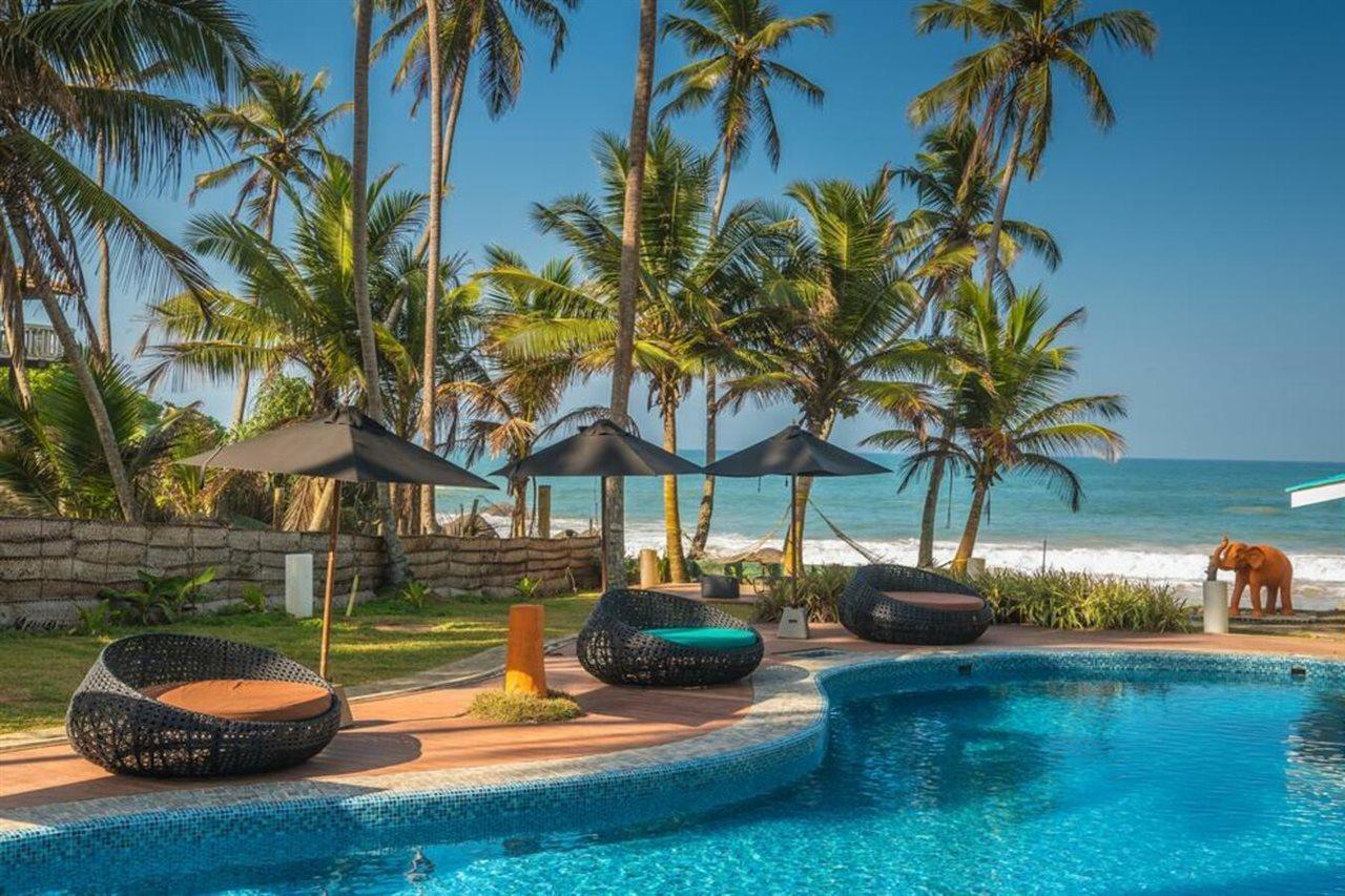 Hotel J Ambalangoda Bagian luar foto