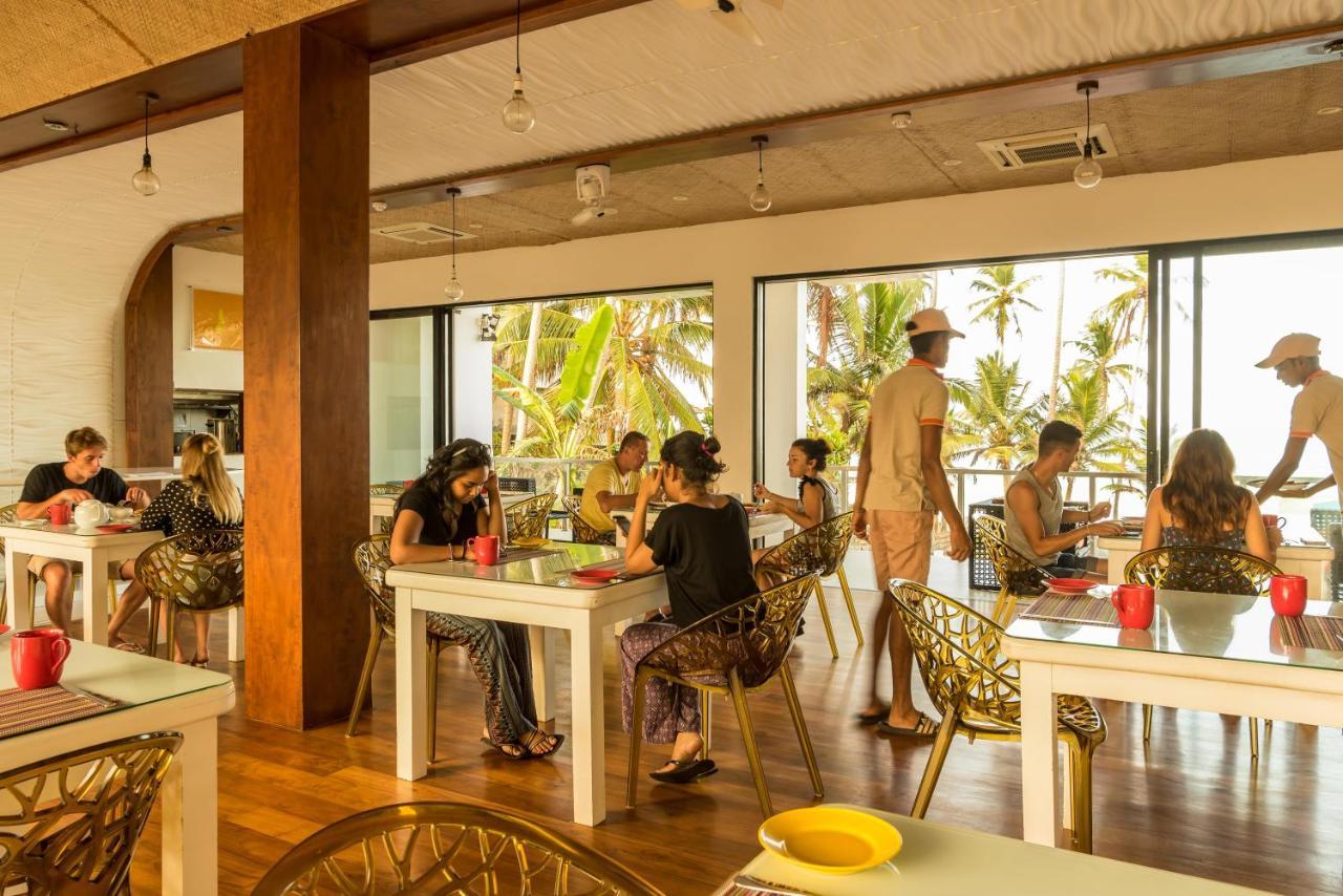 Hotel J Ambalangoda Bagian luar foto